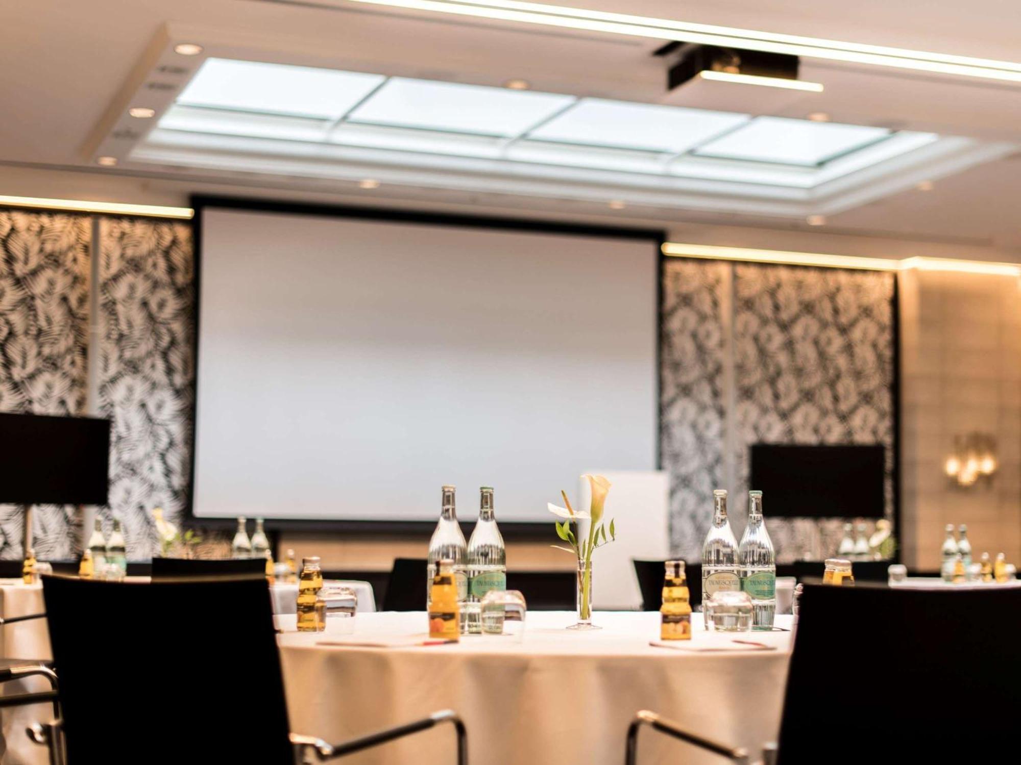 Готель Sofitel Frankfurt Opera Франкфурт-на-Майні Екстер'єр фото Meeting room