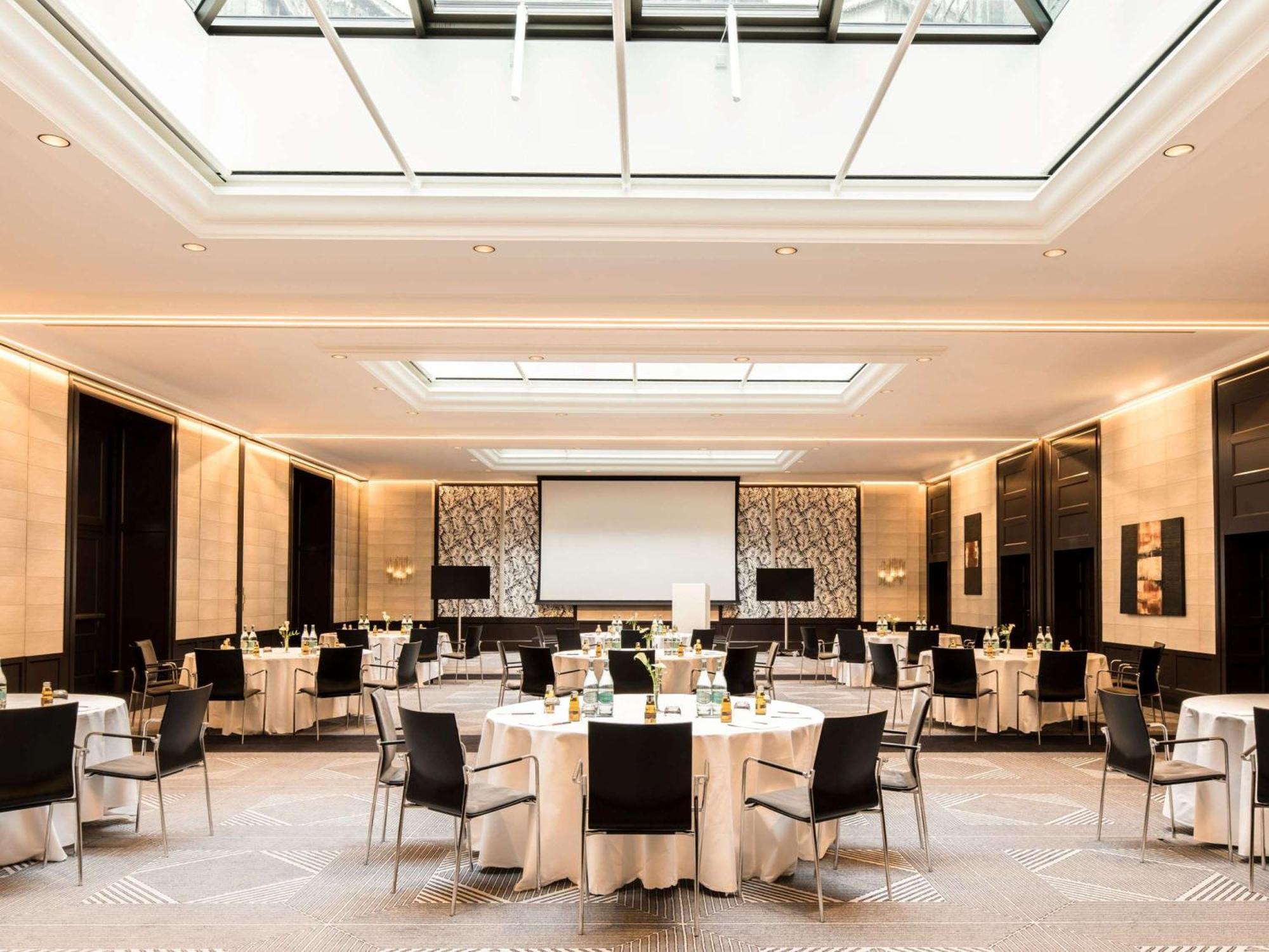 Готель Sofitel Frankfurt Opera Франкфурт-на-Майні Екстер'єр фото The ballroom