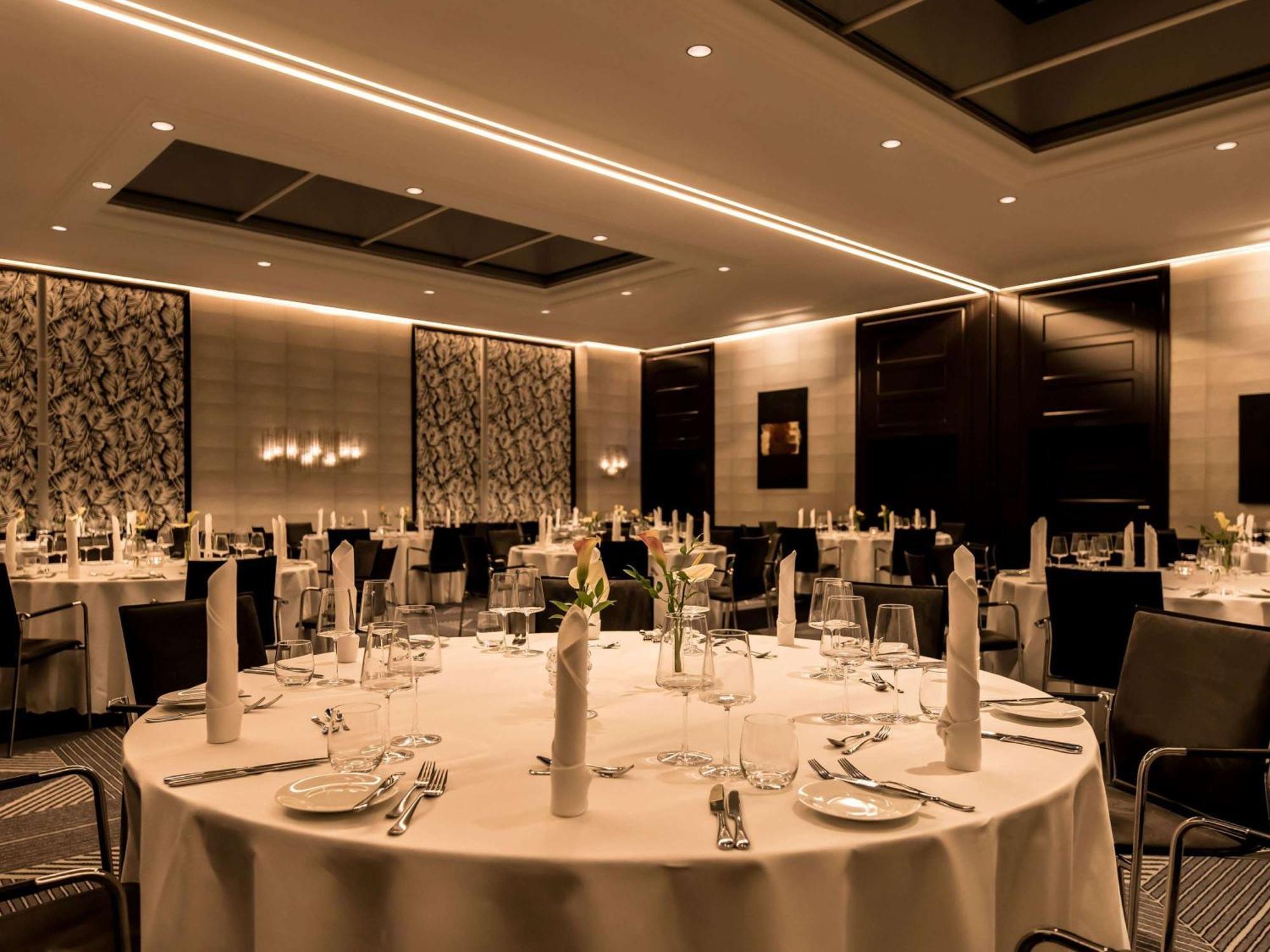 Готель Sofitel Frankfurt Opera Франкфурт-на-Майні Екстер'єр фото The ballroom at the InterContinental London The O2